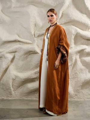 Leaf Sari Bisht
